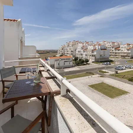 Baleal Beachfront Duplex Apartment Peniche